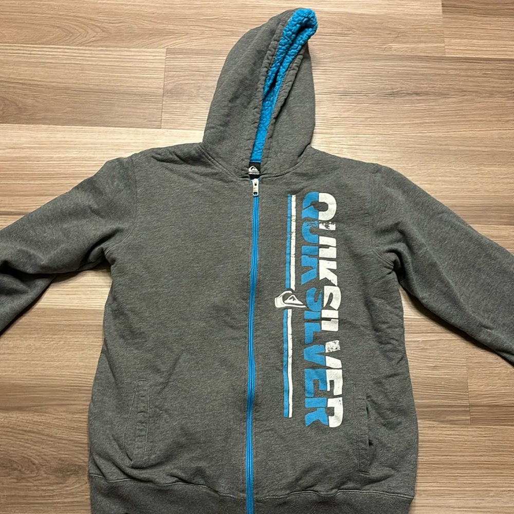 Quicksilver zip up